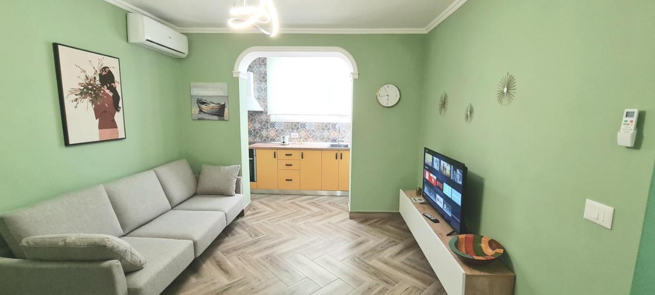 Apartmán 2V1 - Blloku Zy Tirana Exteriér fotografie