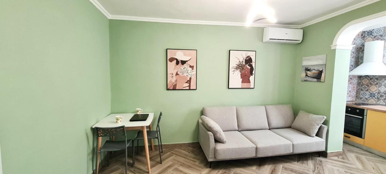 Apartmán 2V1 - Blloku Zy Tirana Exteriér fotografie